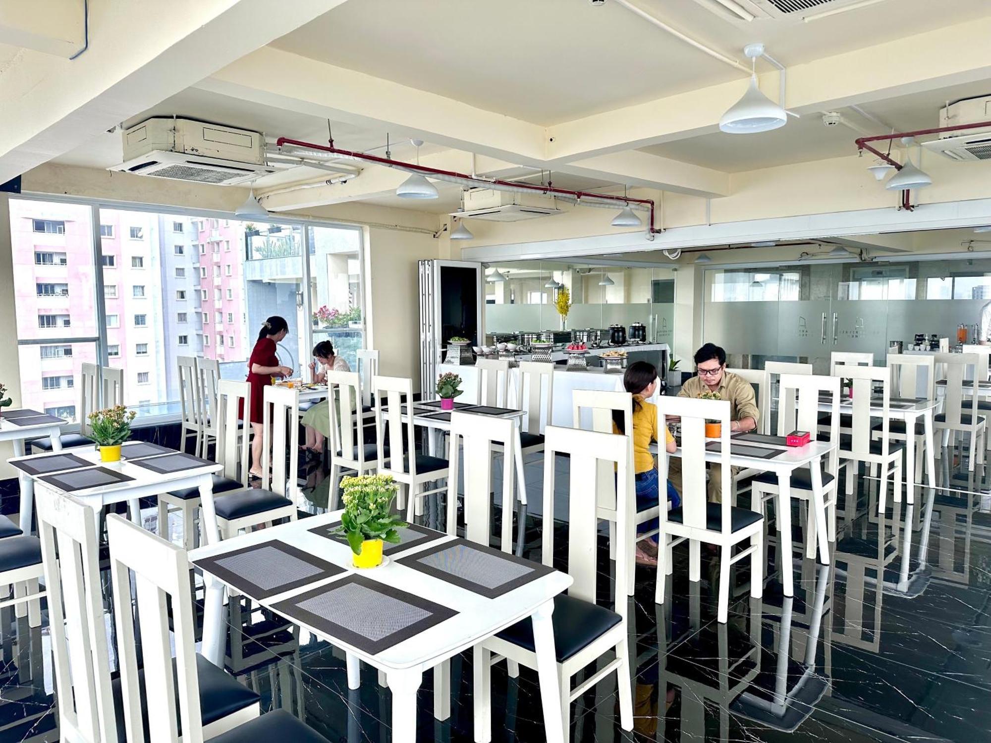 Huazhu Khách sạn 4*